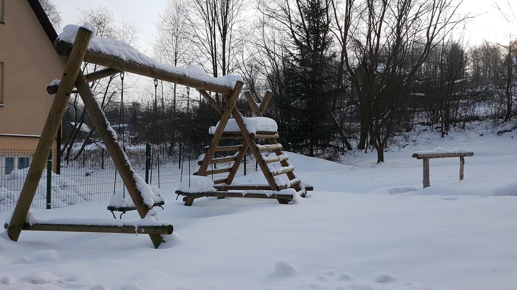 Dom Goscinny Jawor Czarnypotok 克雷尼察 外观 照片